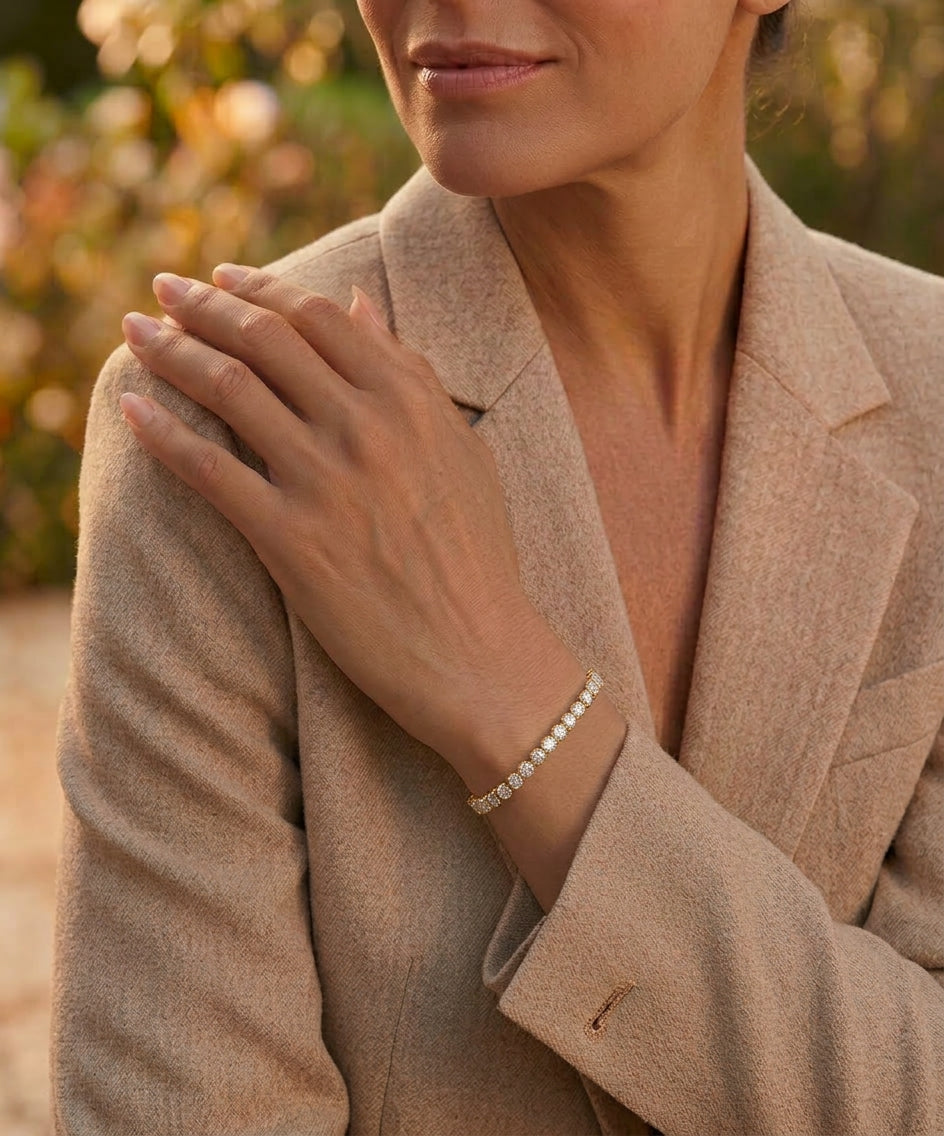 Round Shape Yellow Gold Tennis Bracelet   (0.1cts/ pcs)